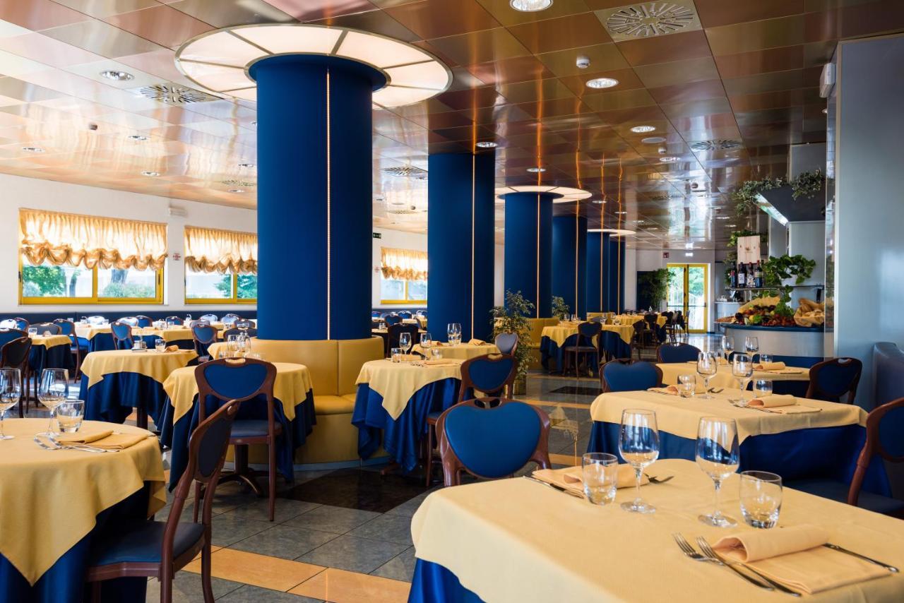 Hotel Luna Bibione Eksteriør billede