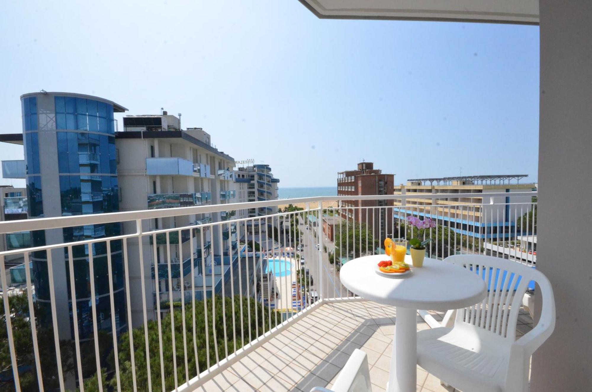 Hotel Luna Bibione Eksteriør billede